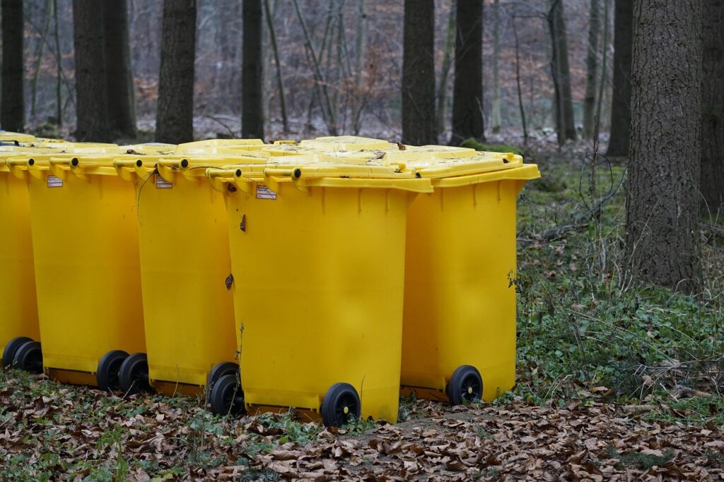 garbage bin 6915802 1280