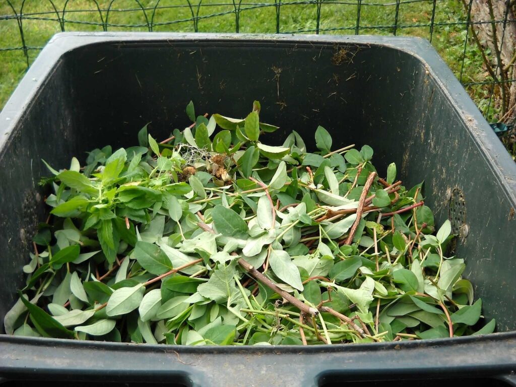 green waste 486011 1280